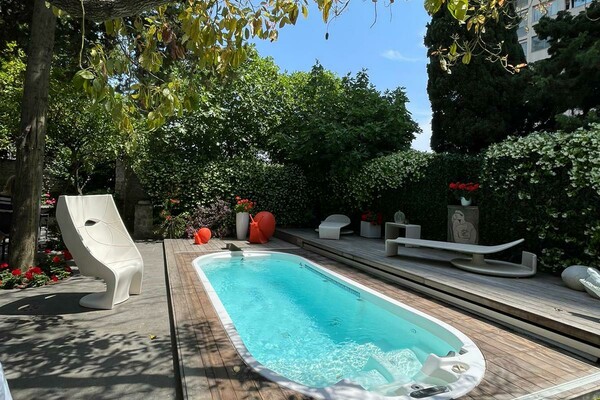 Villa d'exception à Monaco – rare opportunité avec jardin et piscine