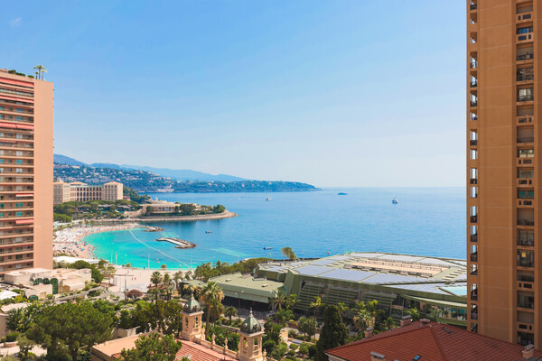 SONTUOSO APPARTAMENTO COMPLETAMENTE RISTRUTTURATO