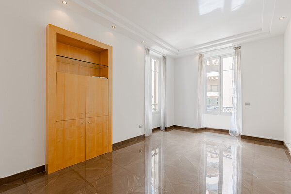 APPARTEMENT EN COURS DE RÉNOVATION EN VENTE - MONTE-CARLO