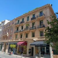 L'Ambassador - Boulevard des Moulins