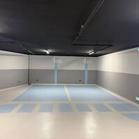 Erinomainen autopaikka uudessa rakennuksessa! - Kuva 1