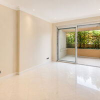 New: Mixed-Use Studio - Photo 2