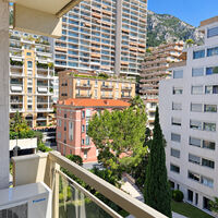 TRÈS BEAU STUDIO RÉNOVÉ MEUBLÉ AVEC APERÇU MER - Photo 5