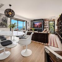 Magnificent renovated architect-designed villa with superb sea views! - Photo 3