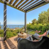 Magnificent renovated architect-designed villa with superb sea views! - Photo 6