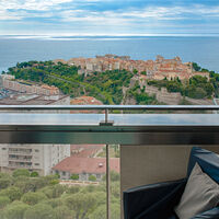 Impressive apartment overlooking the Principality