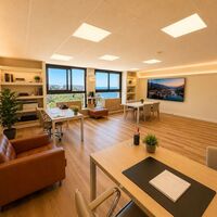 BEAUTIFUL OFFICES FOR RENT IN BUSINESS CENTER