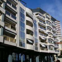 Roc Azur - Very nice office with two parking lots