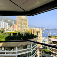 Prince of Wales - Renovated Sea View Apartment
