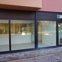 MAGNIFICO UFFICIO/LOCALE COMMERCIALE con vetrina - Residence 