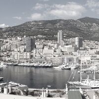 In the heart of Monaco 2-room city combining historic charm and comfort