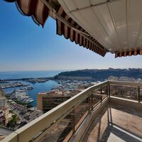 4 ROOMS RENOVATED ON A HIGH FLOOR WITH PANORAMIC VIEW