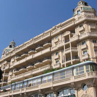 LUXURIÖSE 5-ZIMMER-WOHNUNG IM HERZEN DES CARRÉ D'OR – RESIDENZ 