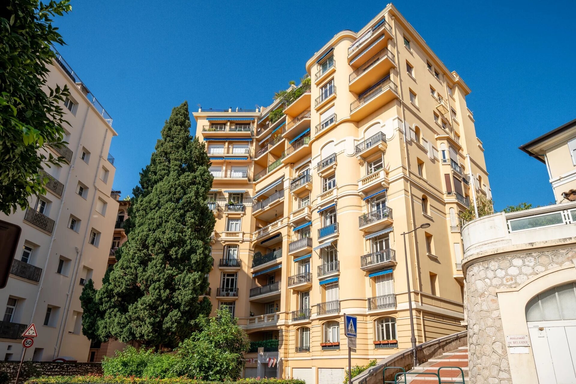 Bel appartement proche commerces et commodités