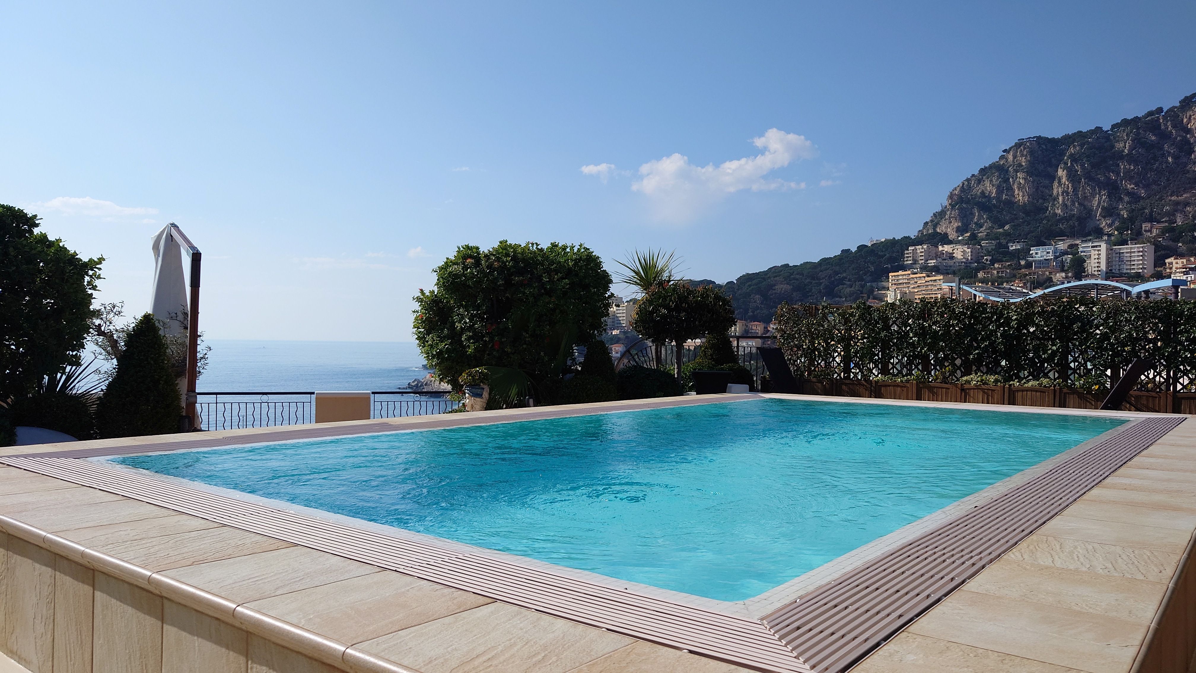 MAGNIFIQUE APPARTEMENT AVEC PISCINE PRIVEE